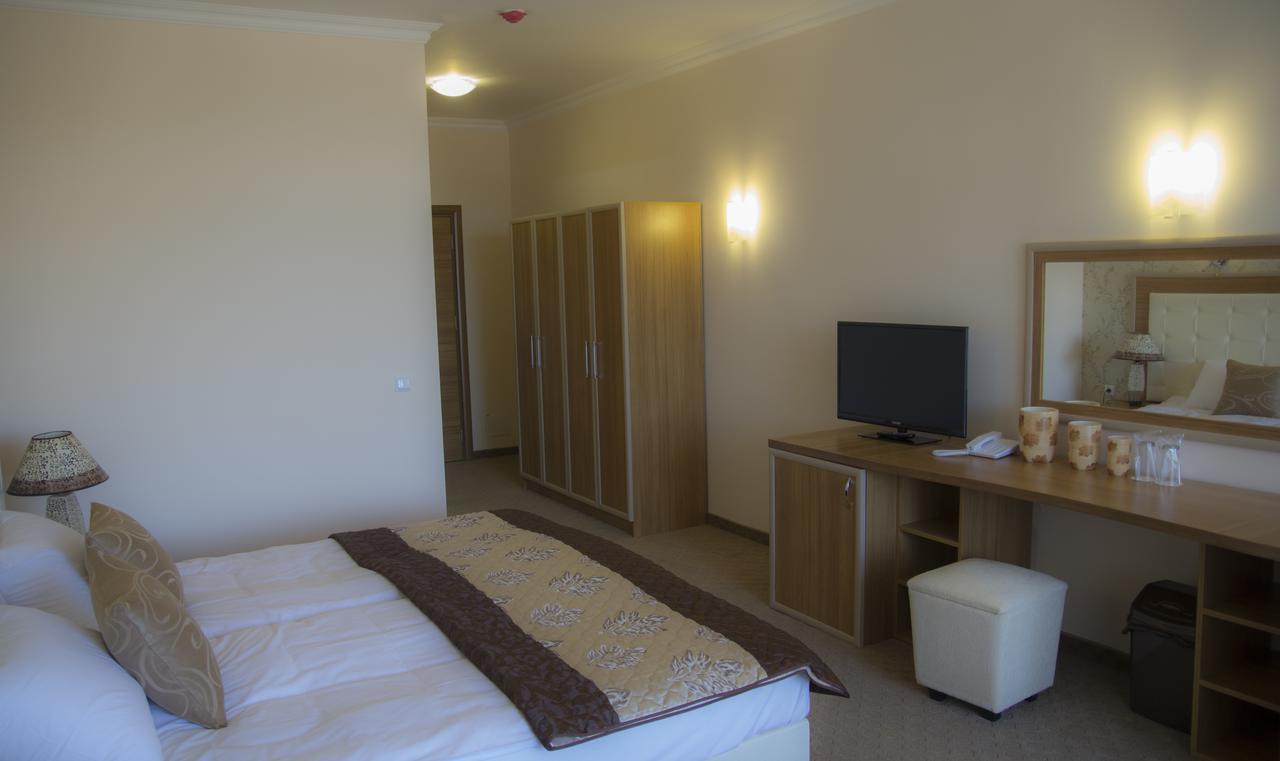 Hotel Paradise Ognyanovo  Extérieur photo